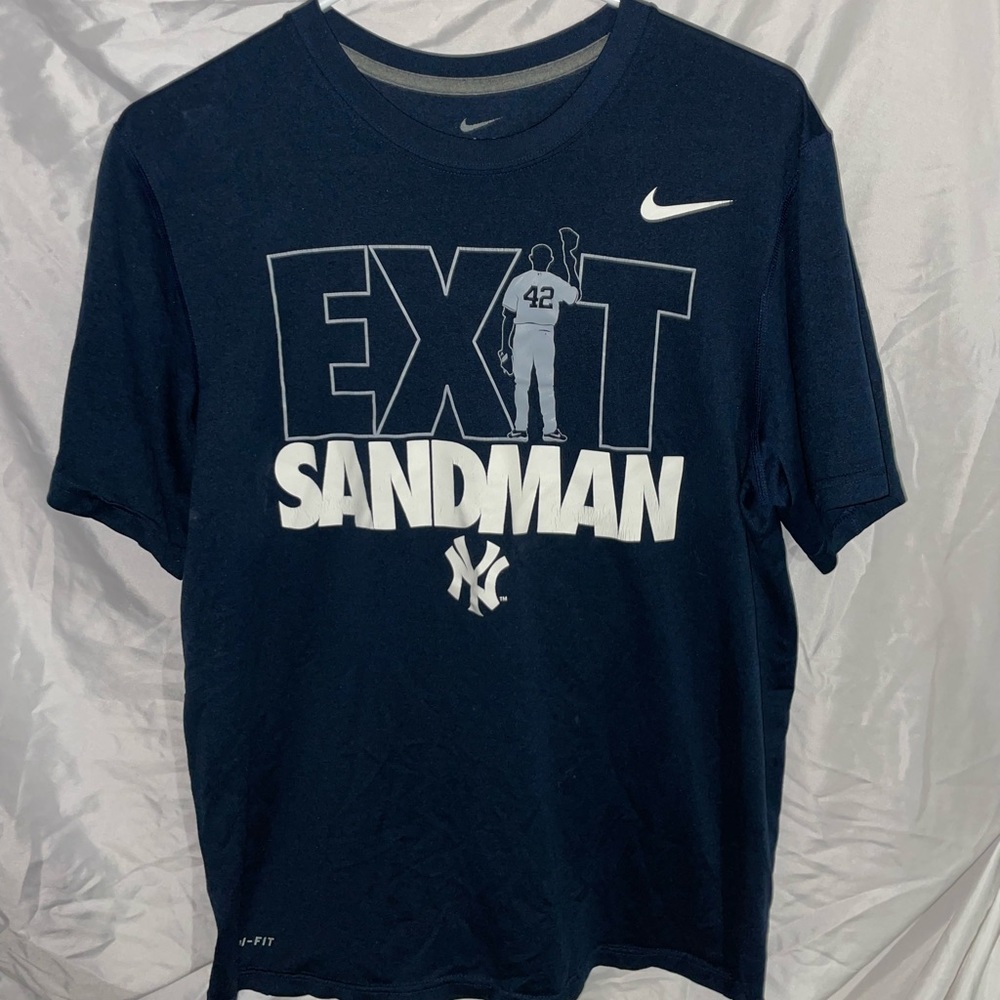 Nike T-shirt